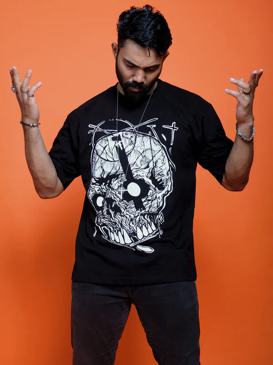 METAL DESIGNED OVERSIZED TEE